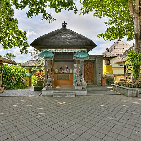 Alam Puri Art Museum Resort & Spa Dempasar Exterior foto