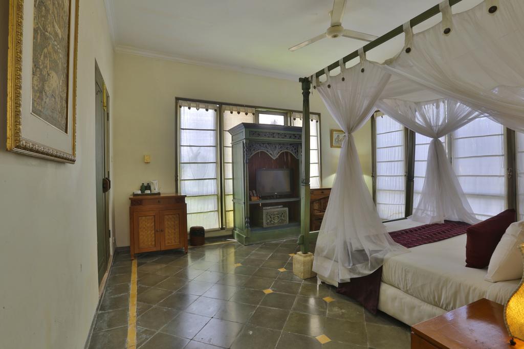 Alam Puri Art Museum Resort & Spa Dempasar Exterior foto