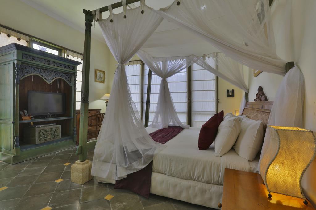 Alam Puri Art Museum Resort & Spa Dempasar Exterior foto