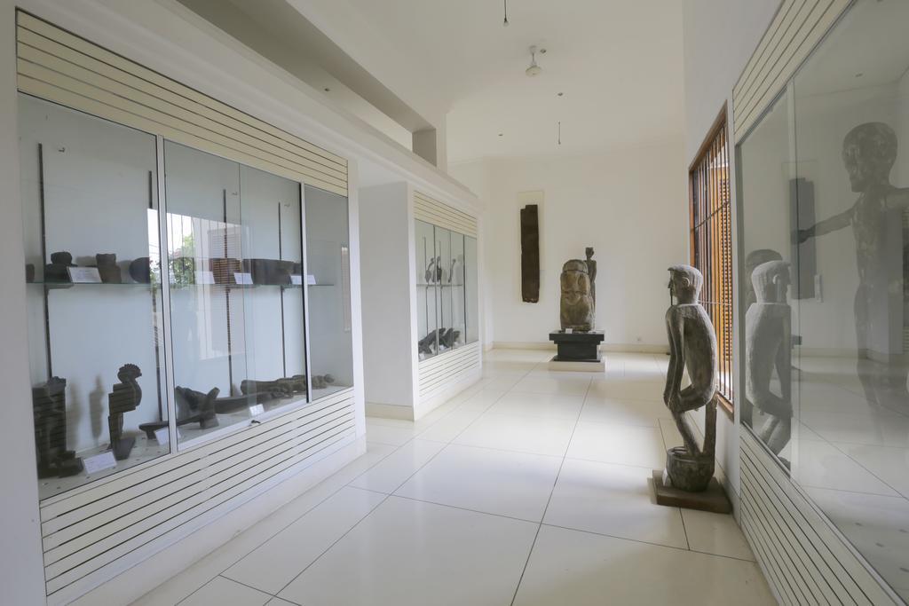 Alam Puri Art Museum Resort & Spa Dempasar Exterior foto