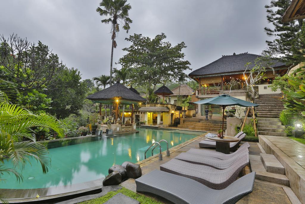Alam Puri Art Museum Resort & Spa Dempasar Exterior foto